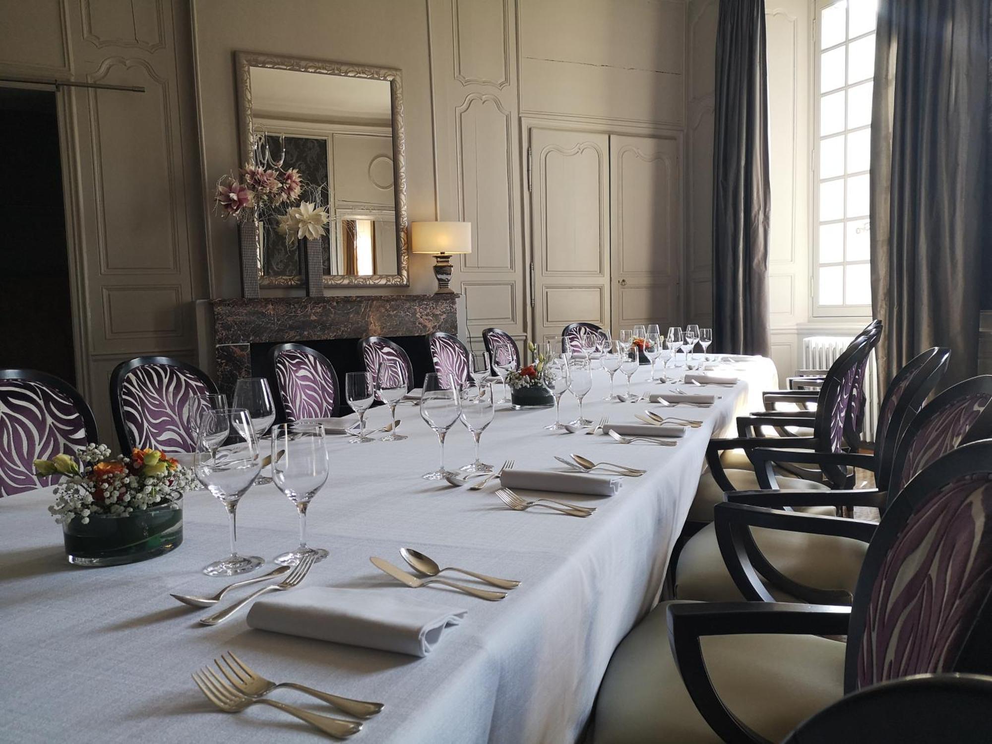 Hotel Restaurants & Spa Perier Du Bignon Laval  Eksteriør bilde