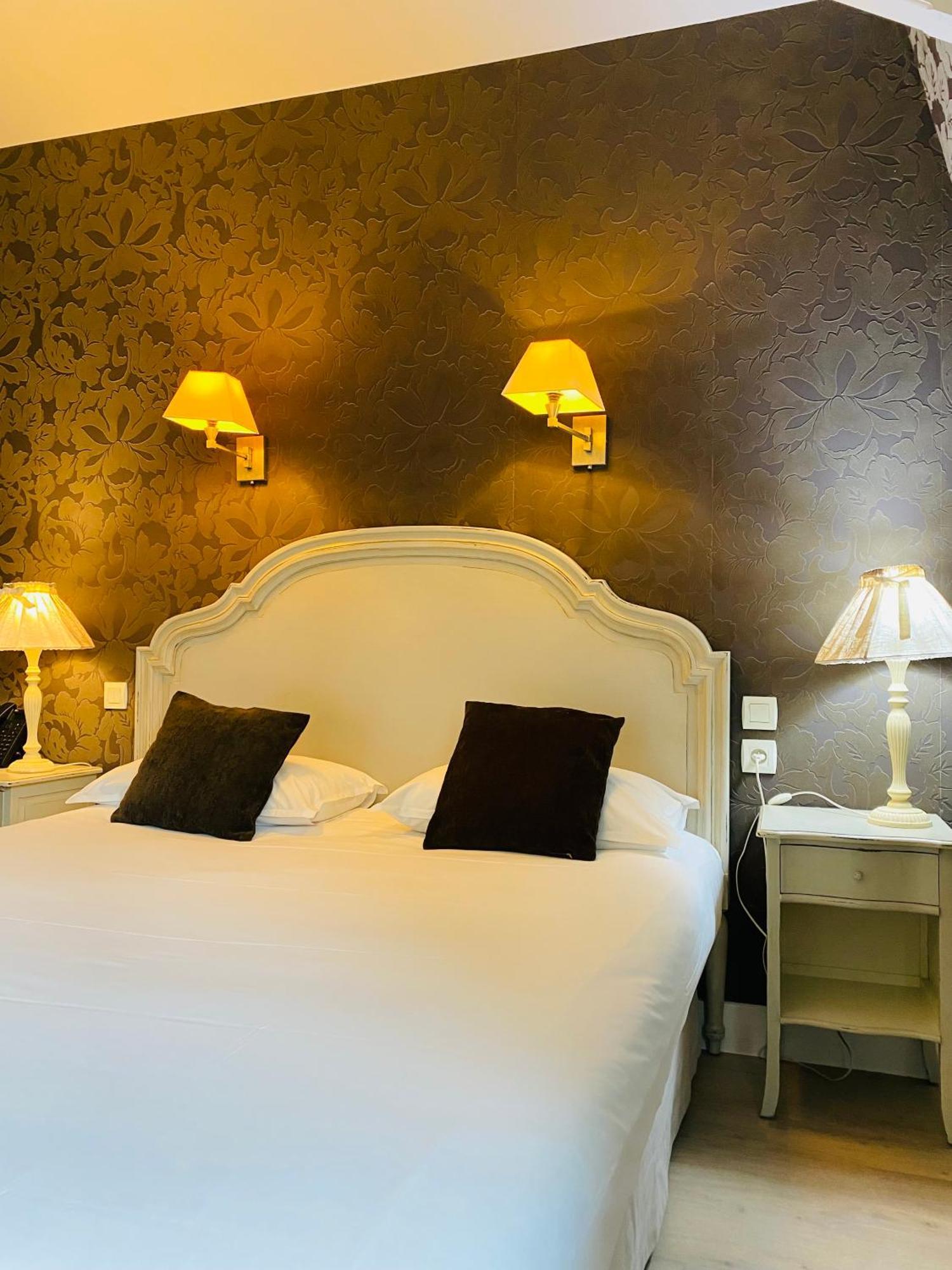 Hotel Restaurants & Spa Perier Du Bignon Laval  Eksteriør bilde